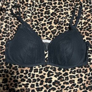 Victoria’s Secret Elegant Black Lace Bra